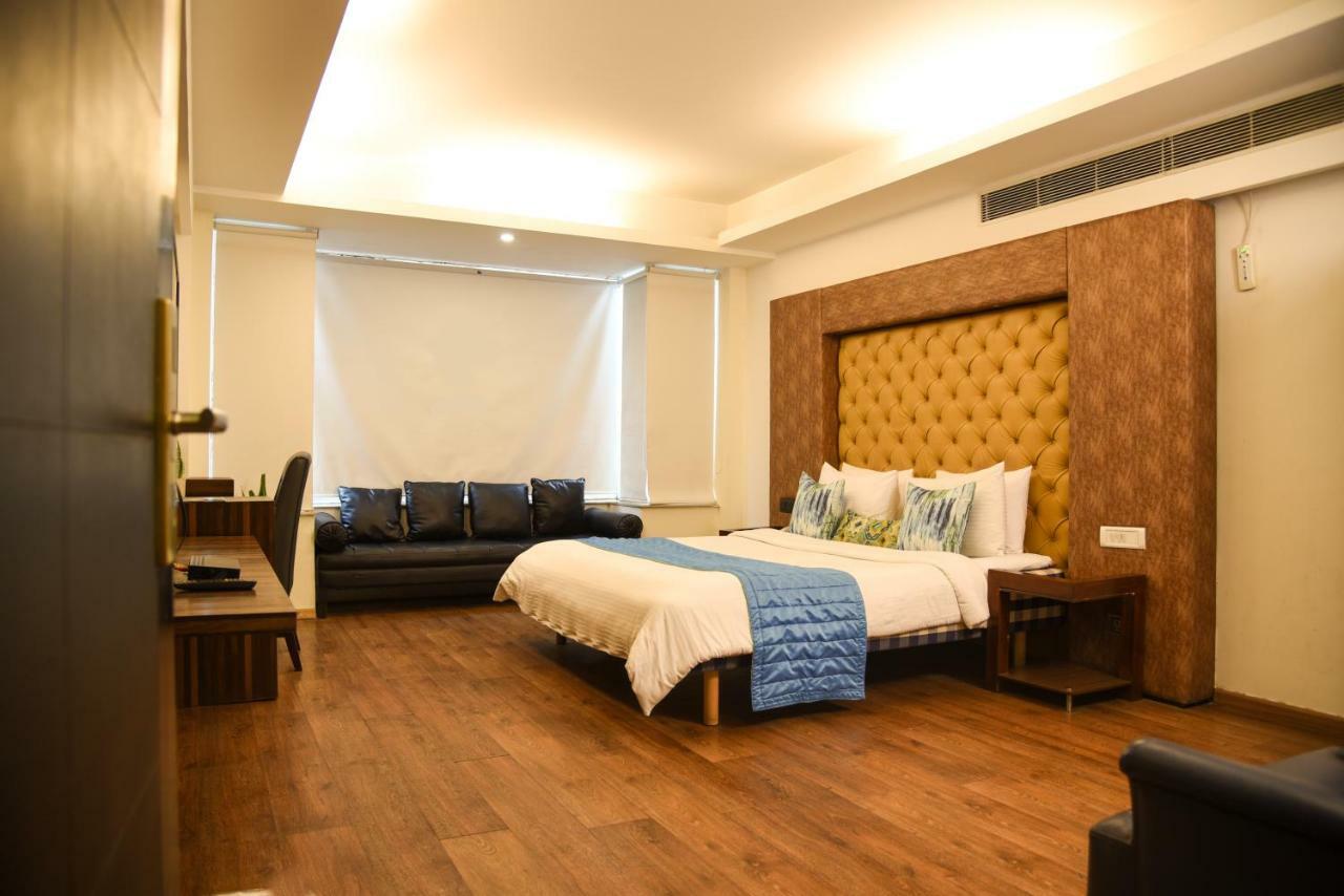 Virohaa Hotel Nuova Delhi Esterno foto